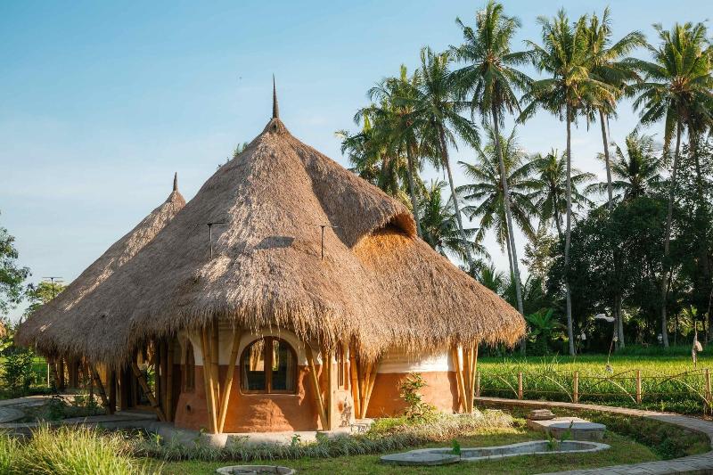 Mana Earthly Paradise Hostel - Genel