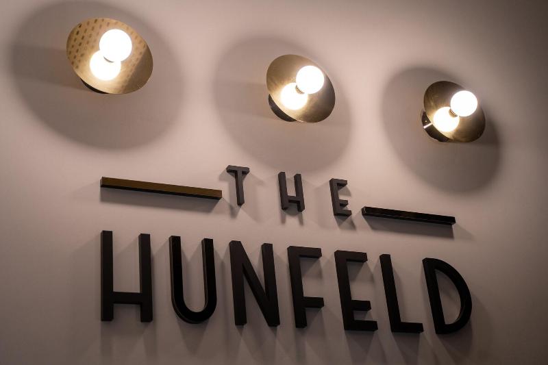 The Hunfeld - Lobi
