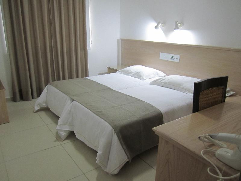 Senator Hotel Apts - Oda