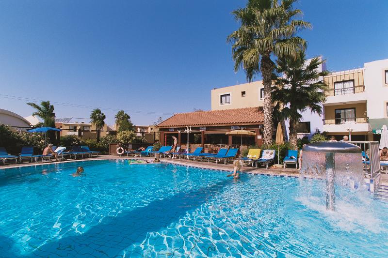 Senator Hotel Apts - Havuz