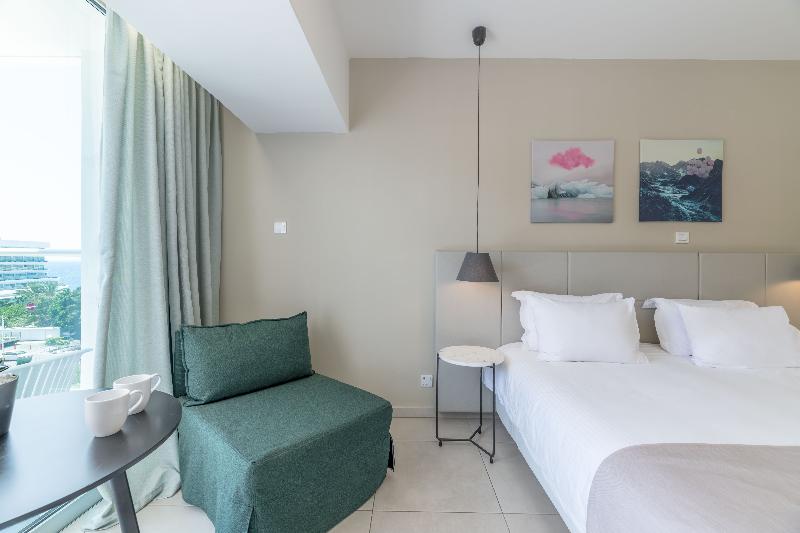 Napa Mermaid Hotel & Suites - Oda