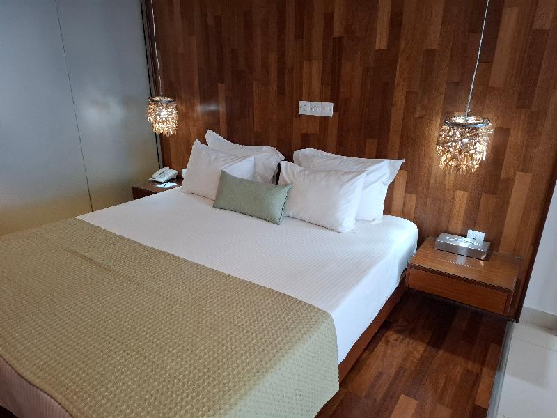 Napa Mermaid Hotel & Suites - Oda