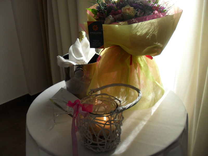 Napa Mermaid Hotel & Suites - Oda
