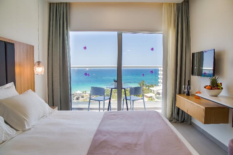 Napa Mermaid Hotel & Suites - Oda