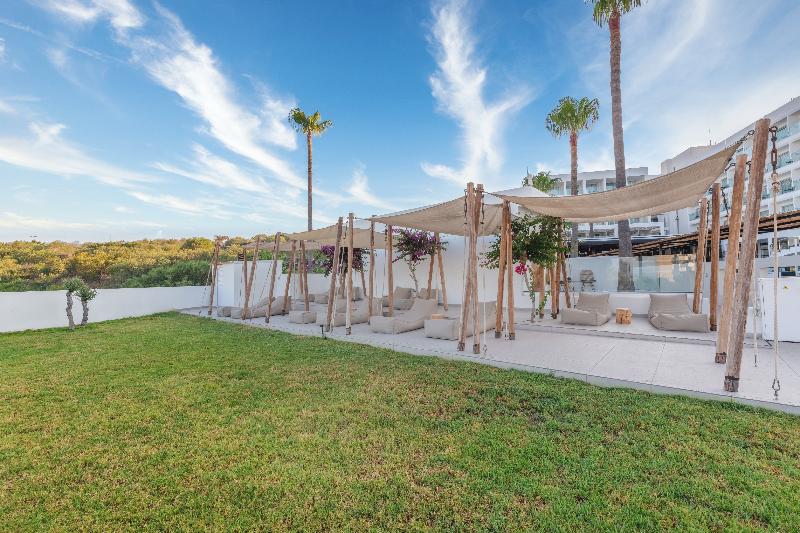 Napa Mermaid Hotel & Suites - Teras