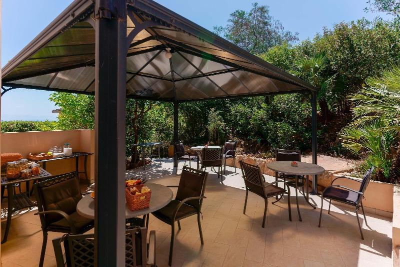 B B Villa Zola - Restoran
