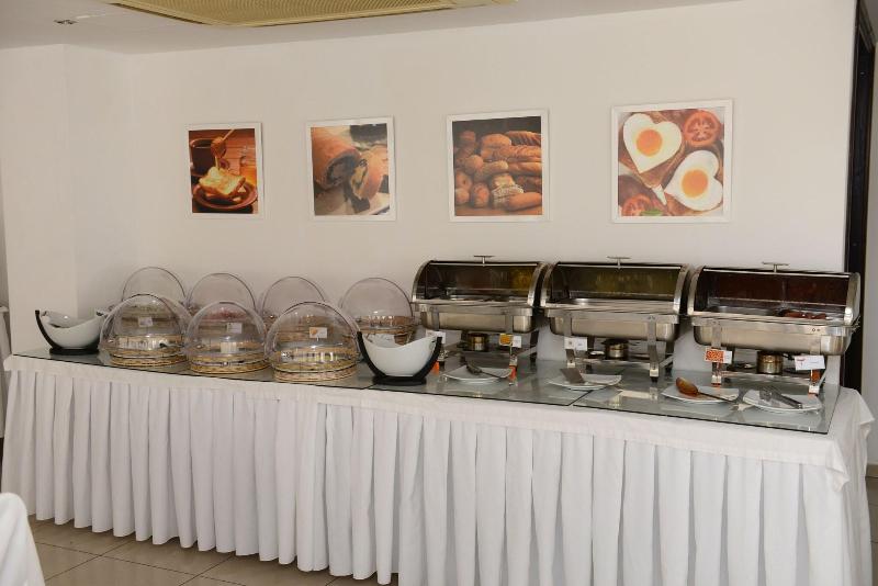 Les Palmiers Hotel - Restoran