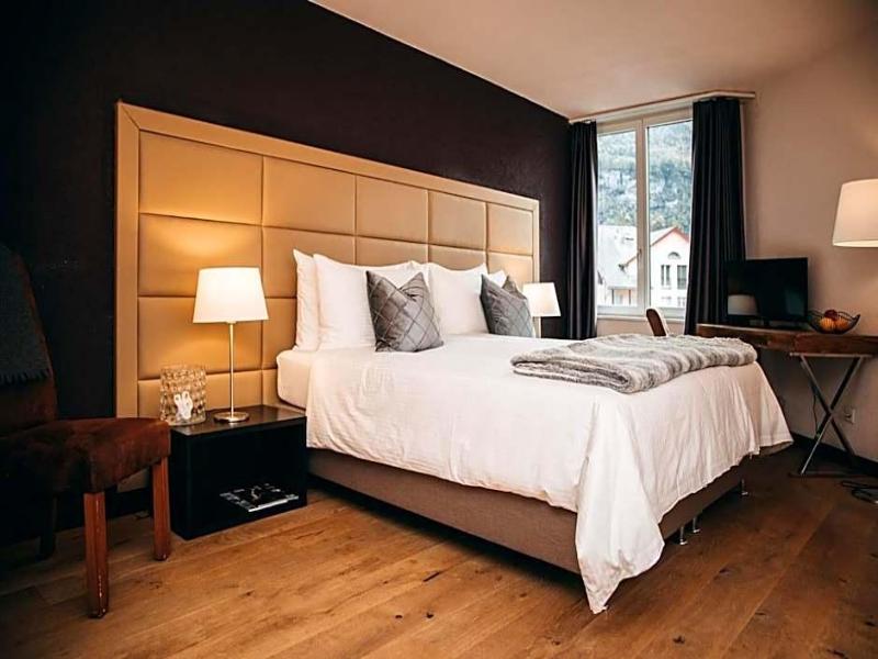 Hotel Dakota - Genel