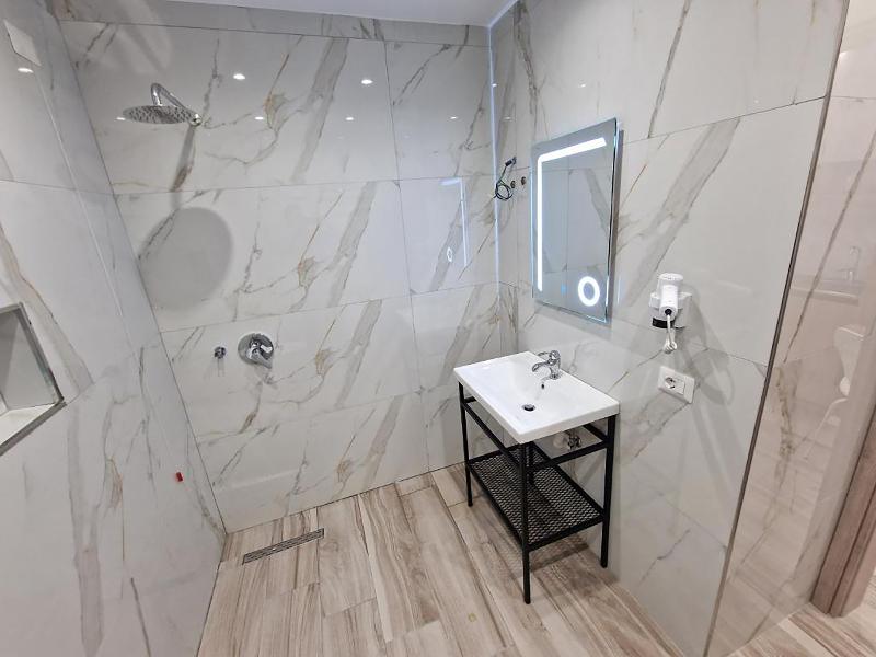 Joanna Suites - Oda
