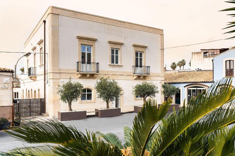 Byssus Suites - Genel