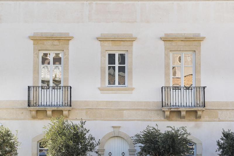 Byssus Suites - Genel