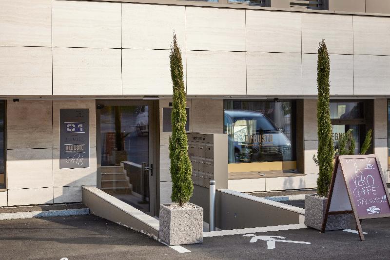 Tailormade Hotel Rigiblick Kuessnacht - Lobi