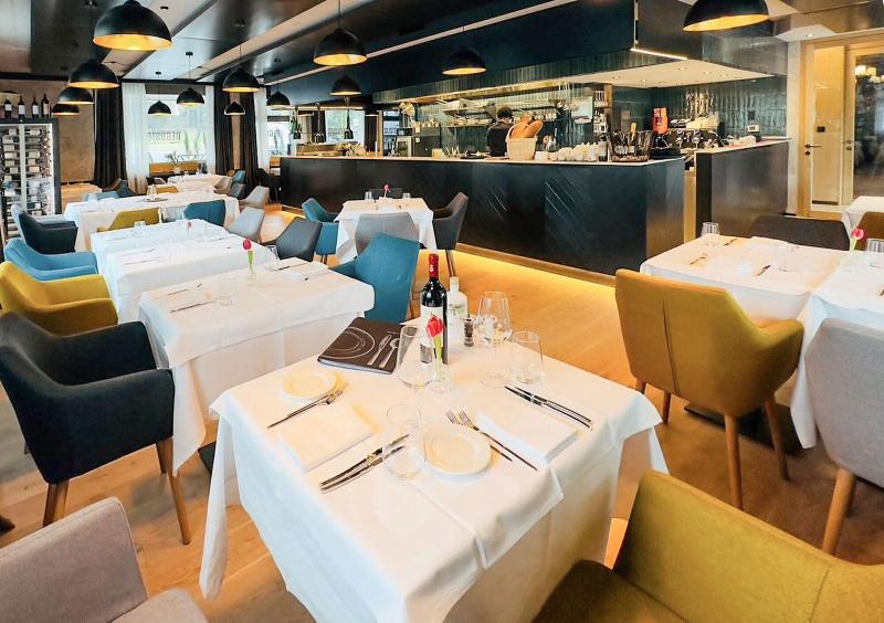 Tailormade Hotel Rigiblick Kuessnacht - Restoran