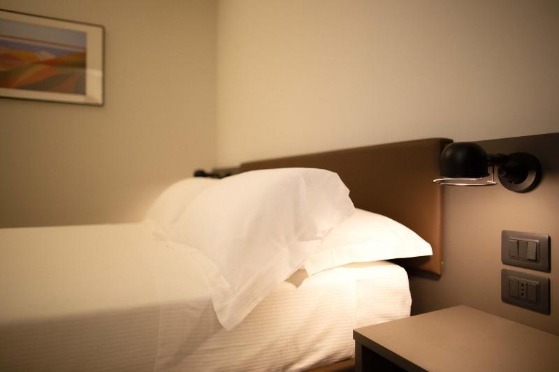 Palazzo Bellocchi Suites Apartments - Oda