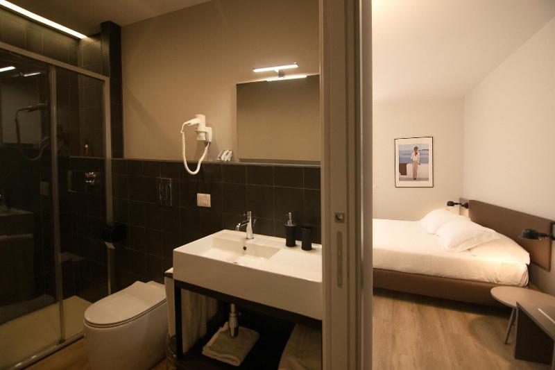 Palazzo Bellocchi Suites Apartments - Oda