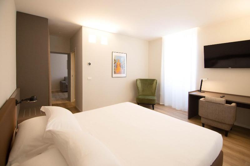 Palazzo Bellocchi Suites Apartments - Oda