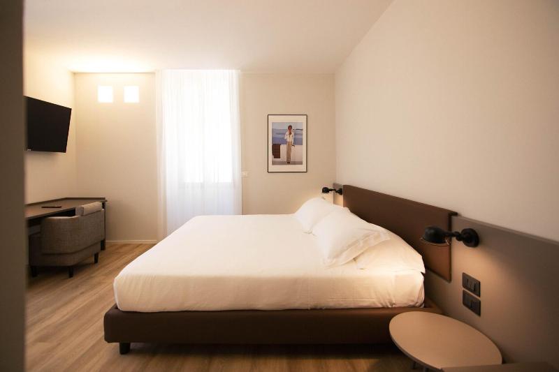 Palazzo Bellocchi Suites Apartments - Oda