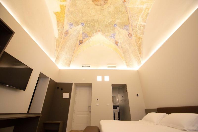 Palazzo Bellocchi Suites Apartments - Oda
