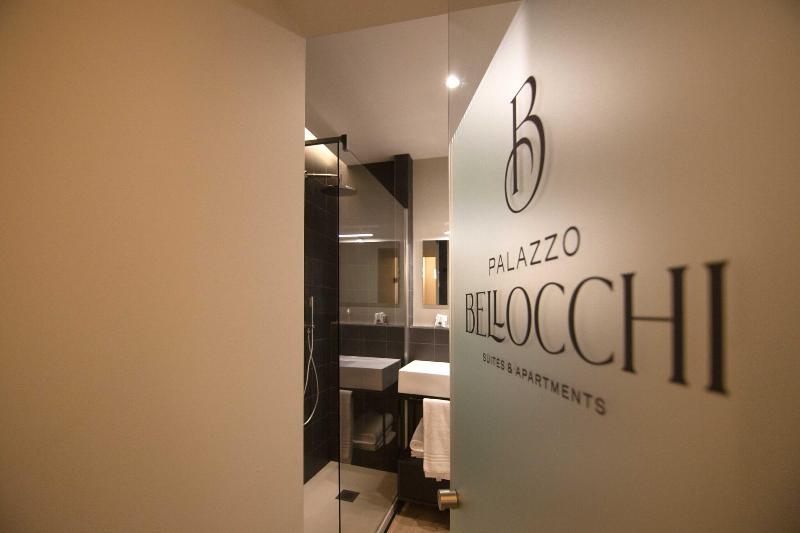 Palazzo Bellocchi Suites Apartments - Oda