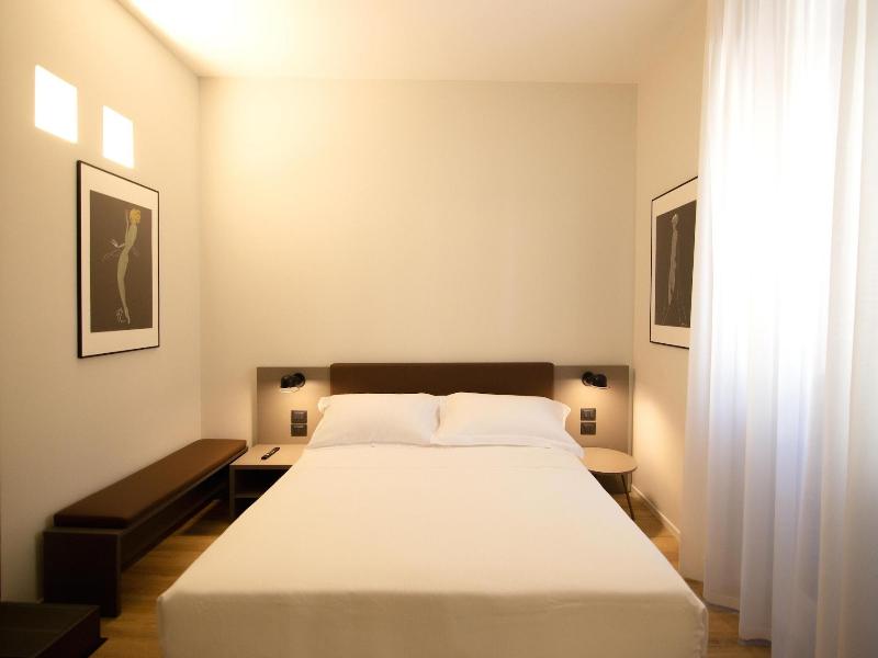 Palazzo Bellocchi Suites Apartments - Oda
