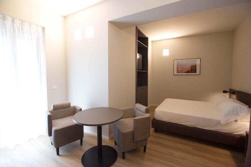 Palazzo Bellocchi Suites Apartments - Oda