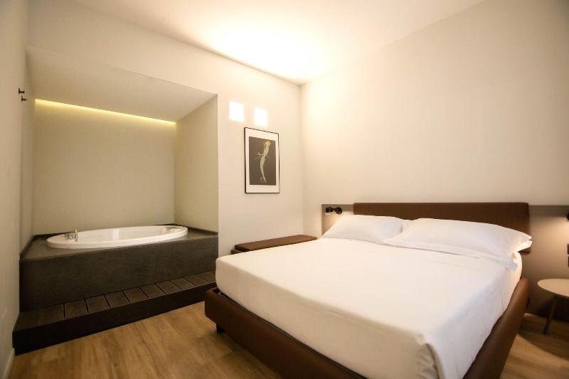 Palazzo Bellocchi Suites Apartments - Oda