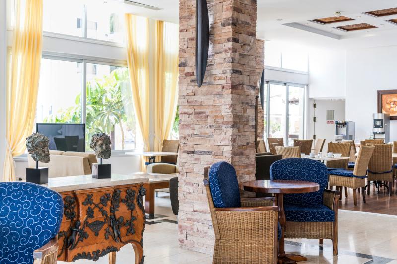 Alva Hotel Apartments - Lobi