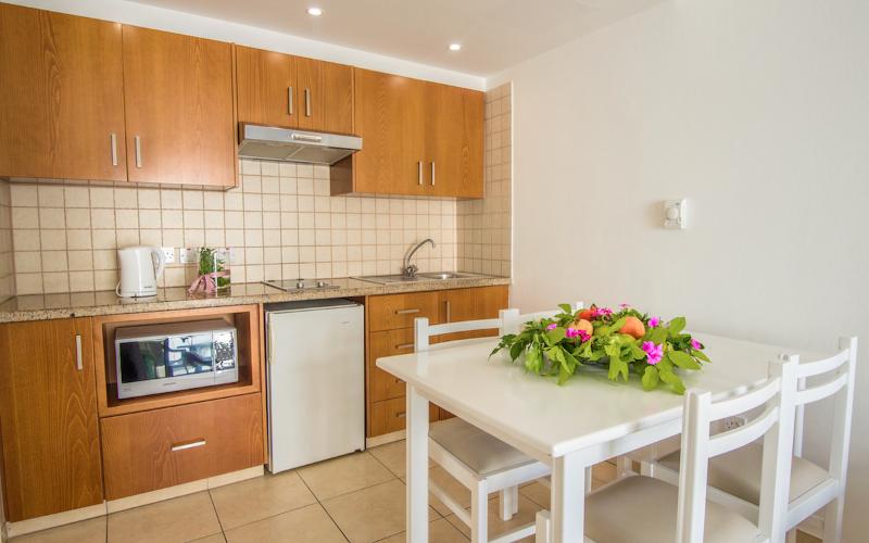 Alva Hotel Apartments - Oda