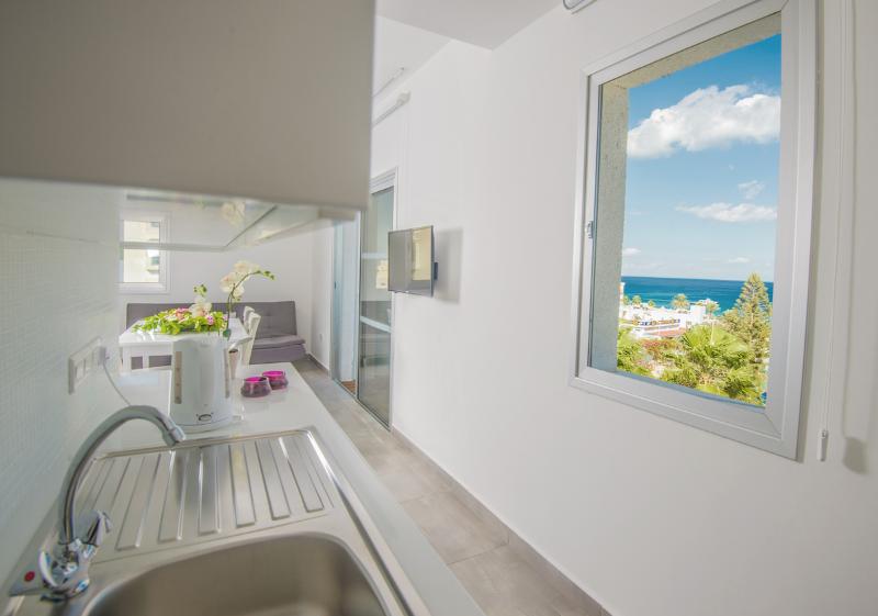 Alva Hotel Apartments - Oda