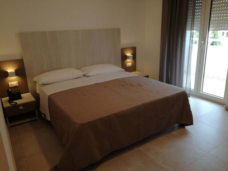 Hotel Settibi - Lobi
