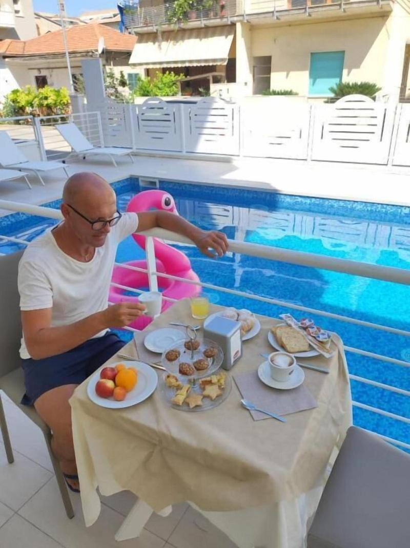 Hotel Settibi - Restoran