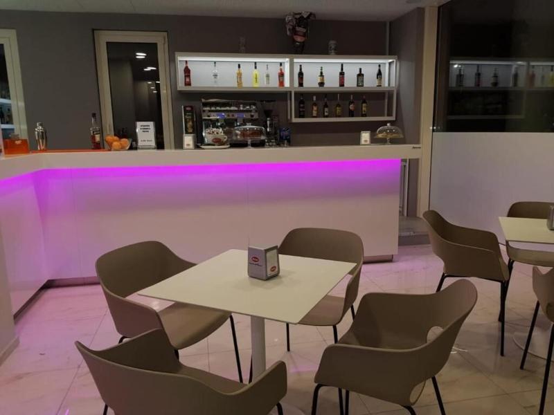 Hotel Settibi - Restoran