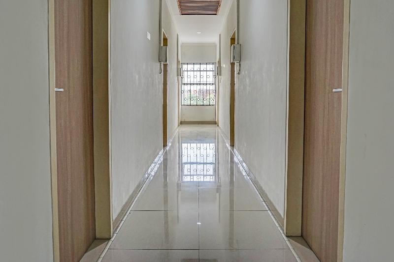 Oyo 91812 Nh Kost Syariah - Lobi