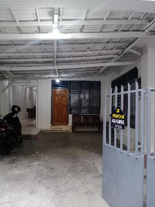 Express O 91597 Sharie Homestay Syariah fotoÄŸrafÄ±