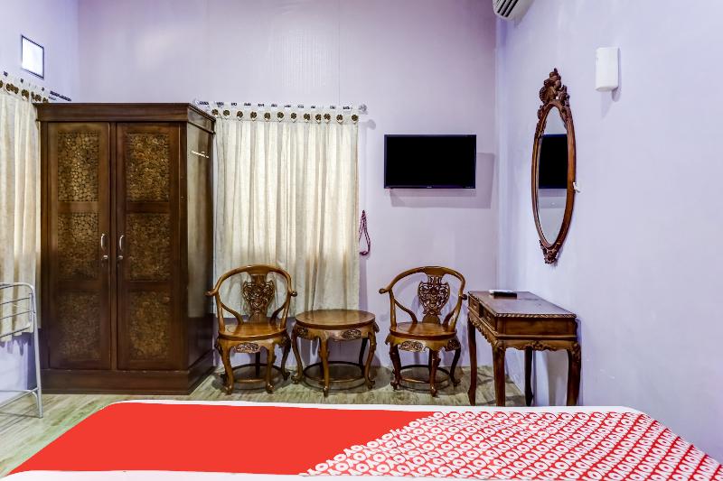 Oyo 91298 Rumah Cantik Homestay - Oda