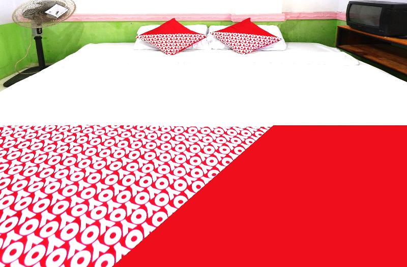 Spot On 91343 Kartika Guest House Syariah - Oda