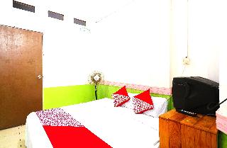 Spot On 91343 Kartika Guest House Syariah fotoÄŸrafÄ±