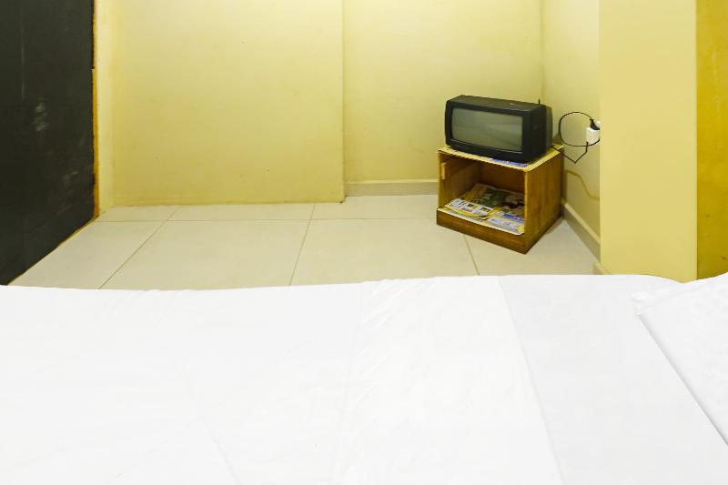 Spot On 91494 Kembang Kunir Syariah - Oda