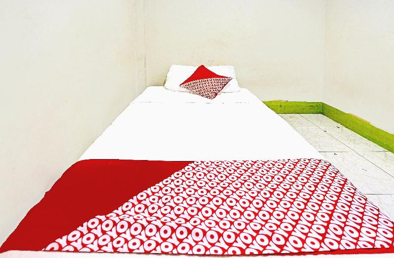 Spot On 91500 Suci Homestay Syariah - Oda