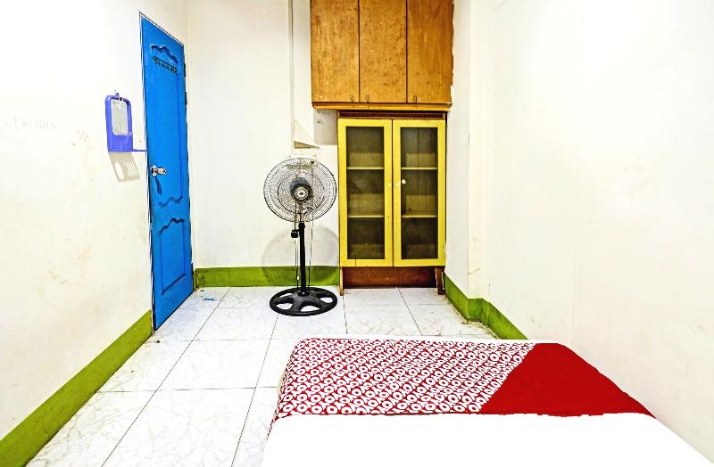 Spot On 91500 Suci Homestay Syariah - Oda