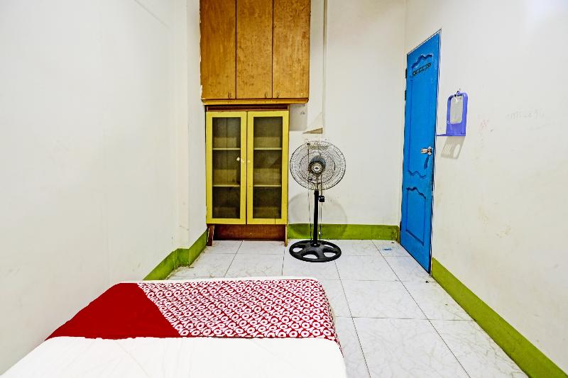 Spot On 91500 Suci Homestay Syariah - Oda