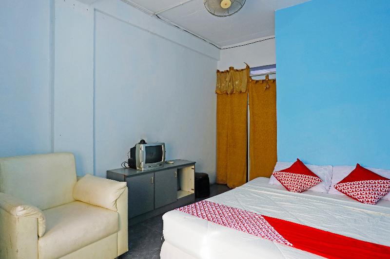 Spot On 91591 Rafika Homestay Syariah - Oda