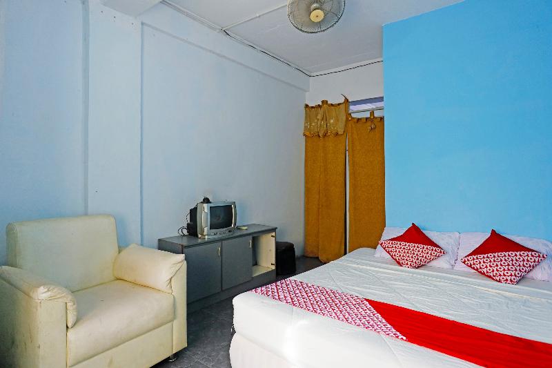 Spot On 91591 Rafika Homestay Syariah - Oda