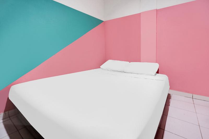 Spot On 91781 Solo Baru Homestay Syariah - Oda
