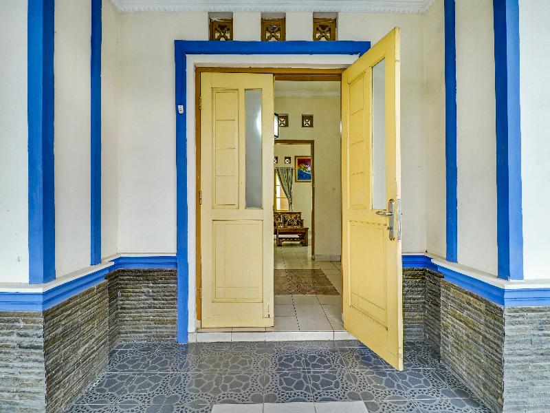 Oyo 90892 My Guest House Syariah - Genel