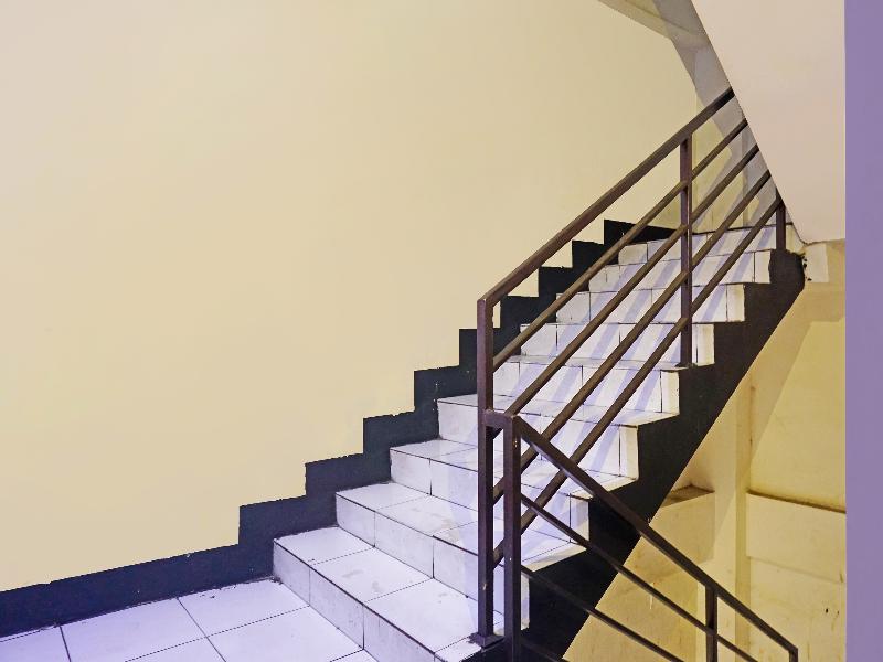 Oyo 91553 Lautze Raya Residence - Lobi