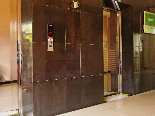 San San Rooms Gunung Putri Square fotoÄŸrafÄ±