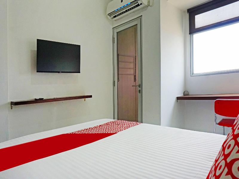 San San Rooms Gunung Putri Square - Oda