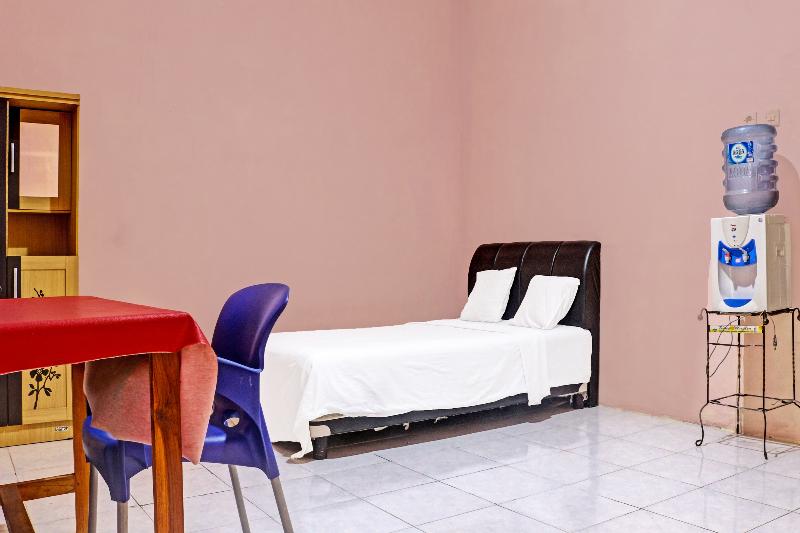 Oyo 91416 Puri 88 Homestay - Oda