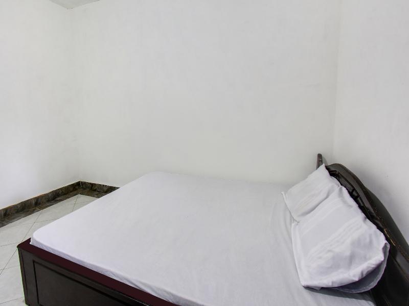 Spot On 91383 Green Forest Homestay - Oda